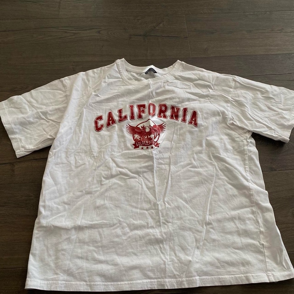 Women’s tshirt size medium